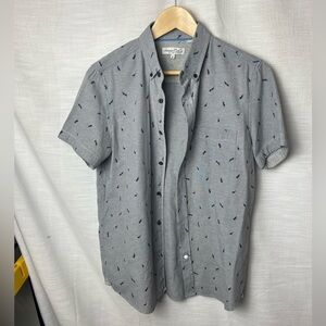 Sovereign Code Gray Lightning Bolt Button Up Short Sleeve Shirt Men’s S